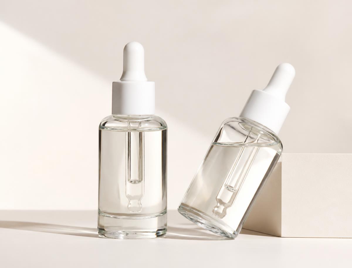 Hair growth serum and shampoo grouping